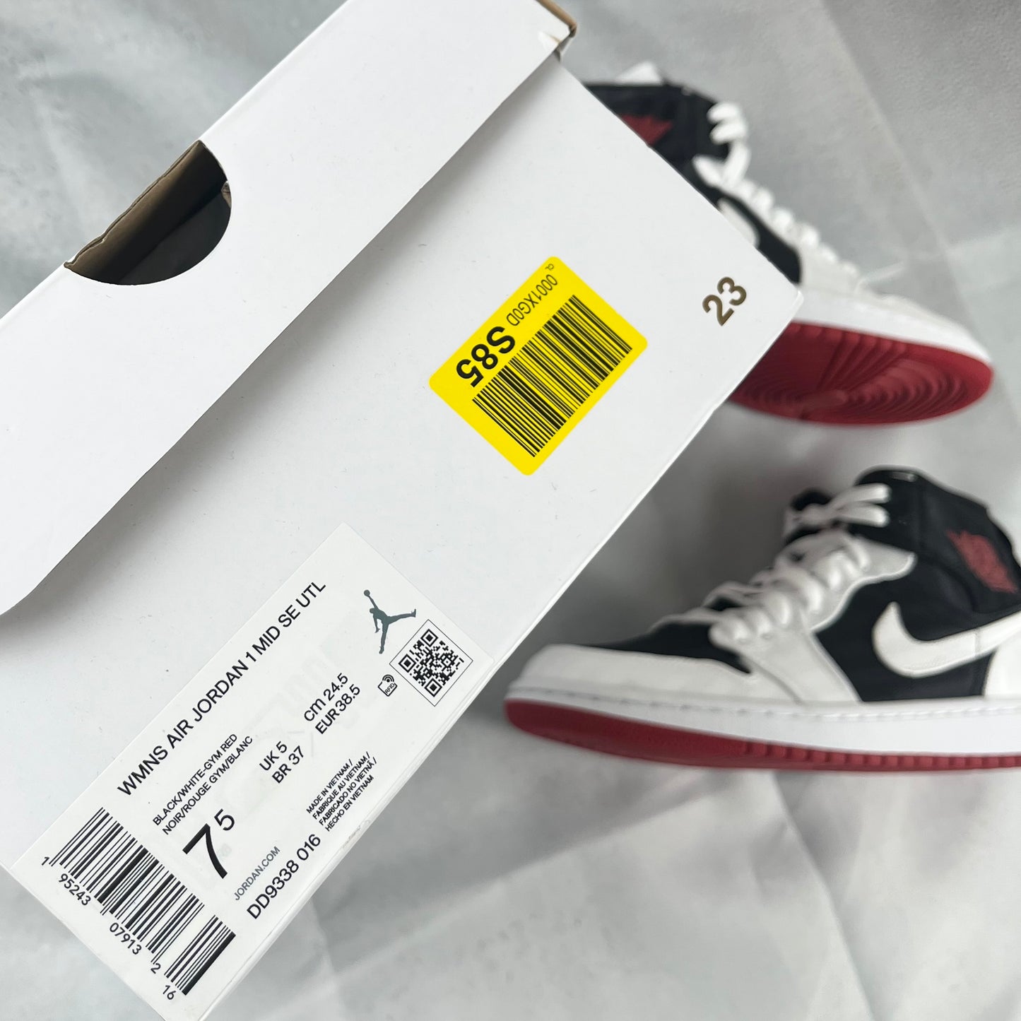 Nike - AIR JORDAN 1 MID SE UTL WMNS