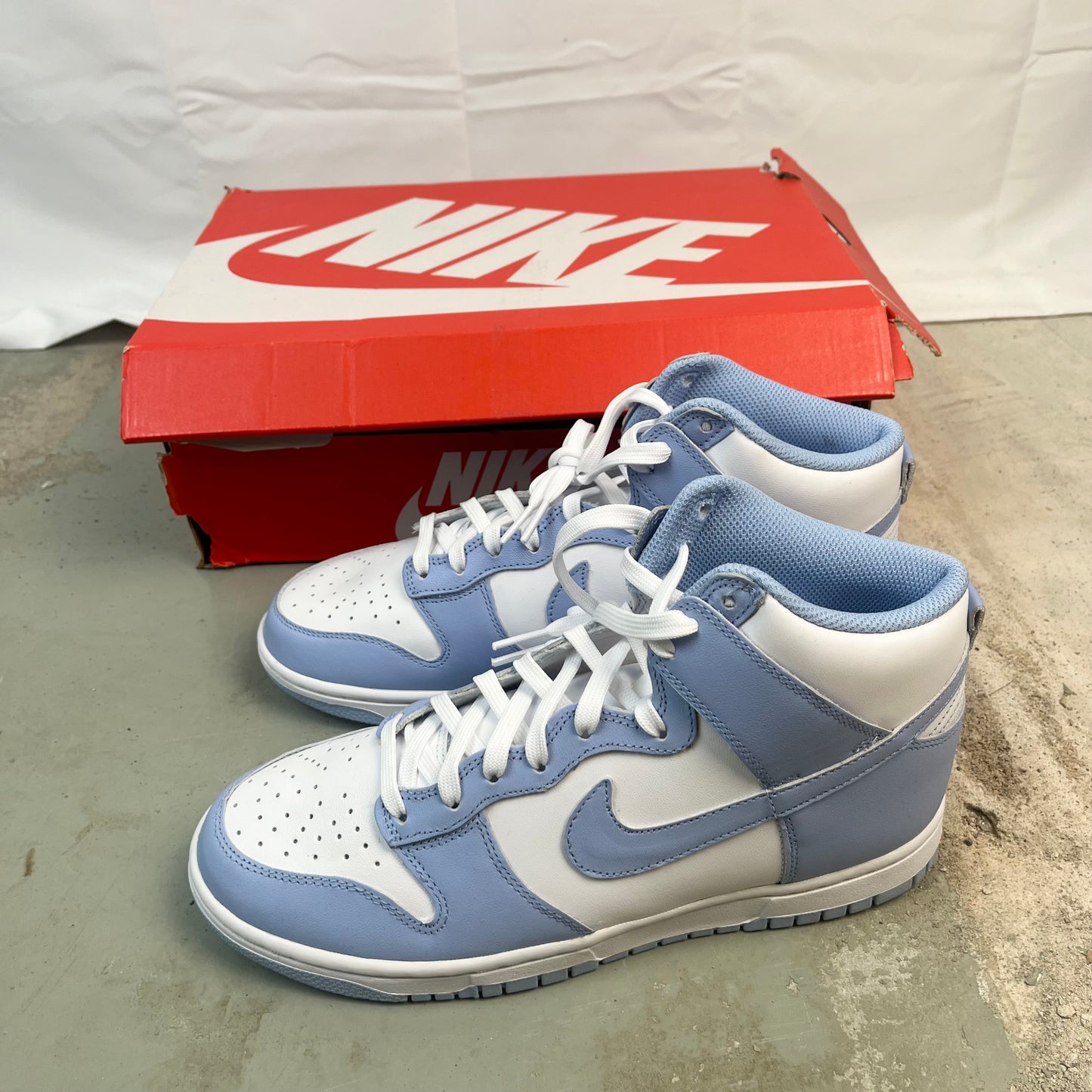Nike - Dunk High Aluminum (W)