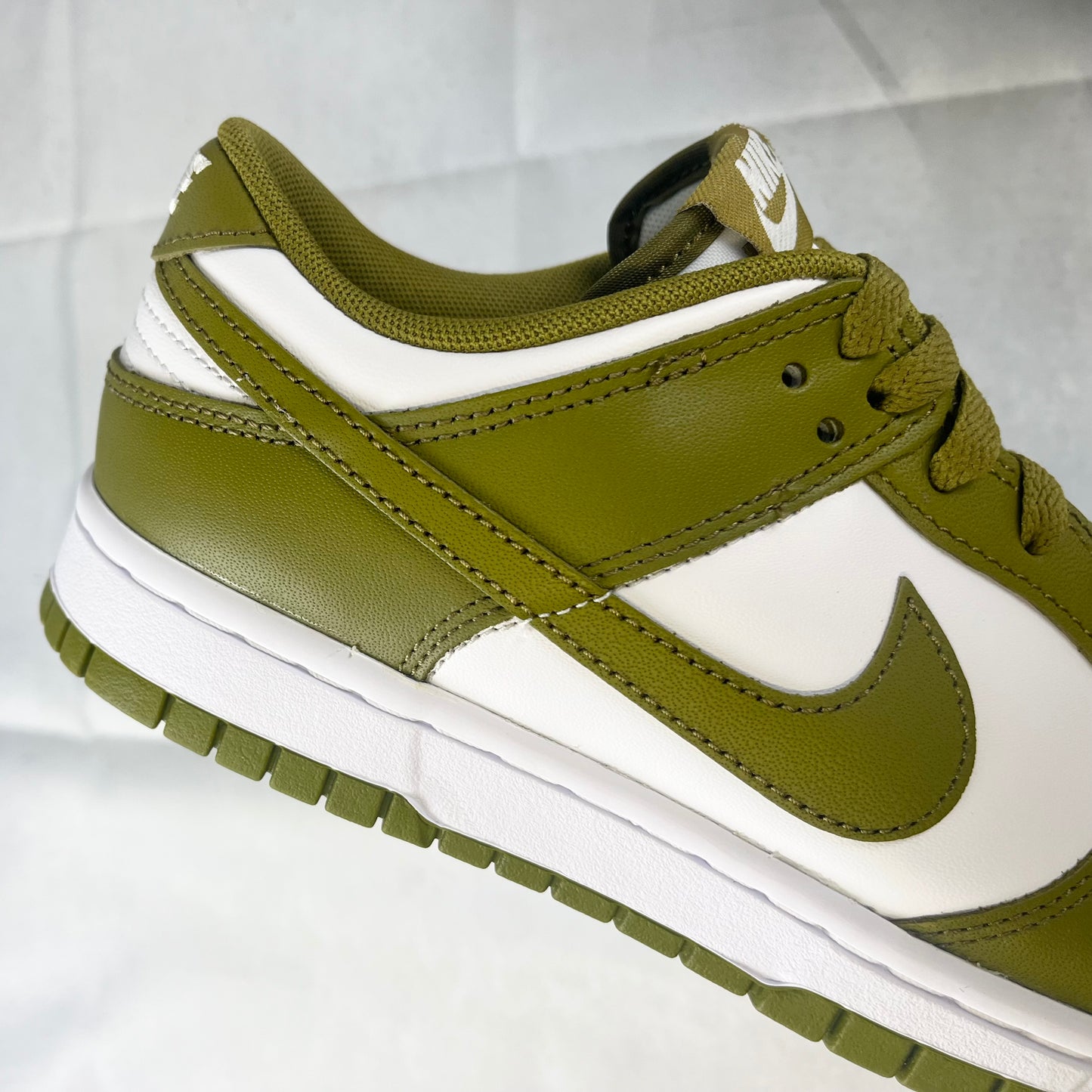 Nike - Dunk Low Retro White/Pacific Moss Blanc/Mousse Du Pacifique