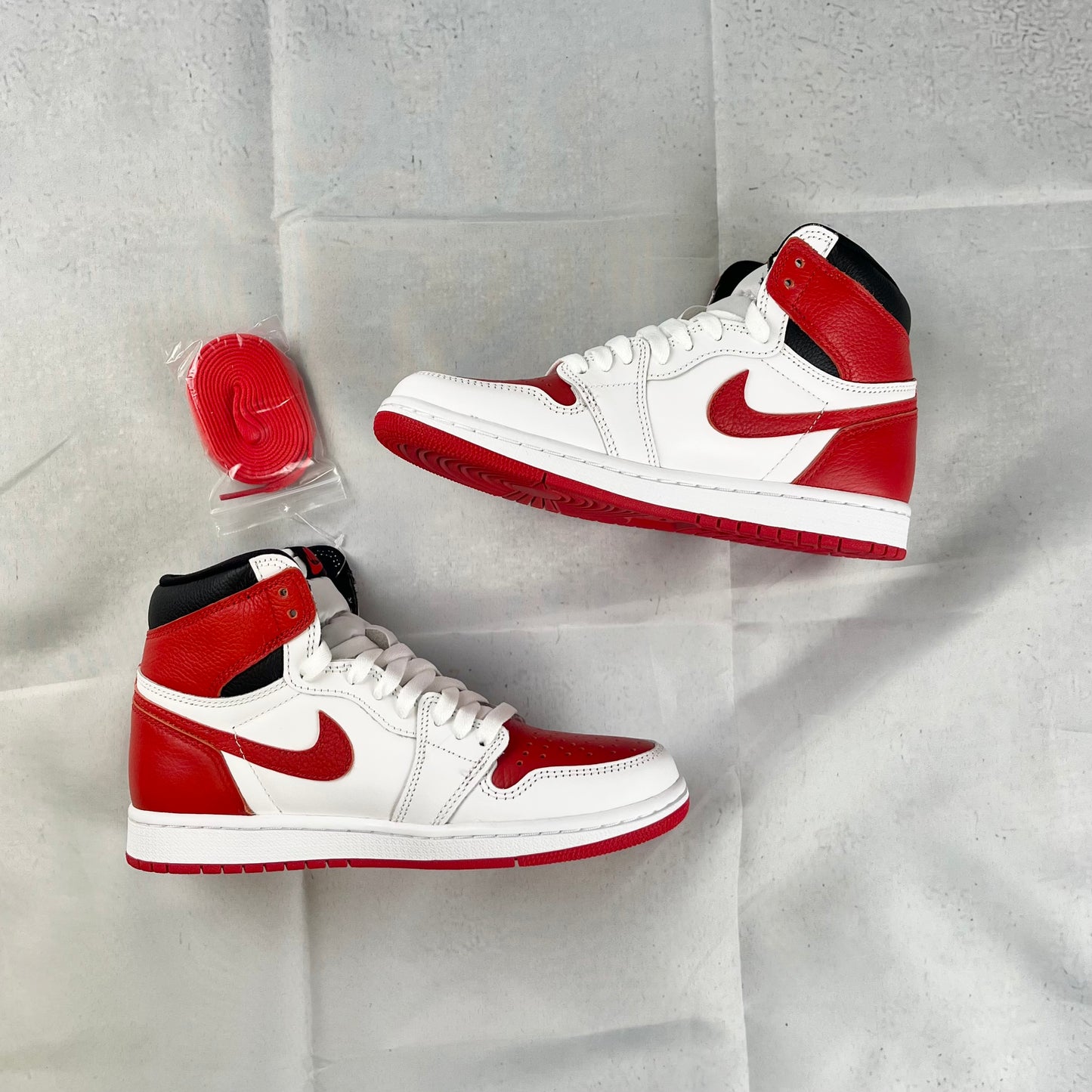 Nike - Air Jordan 1 Retro High OG 'Heritage'