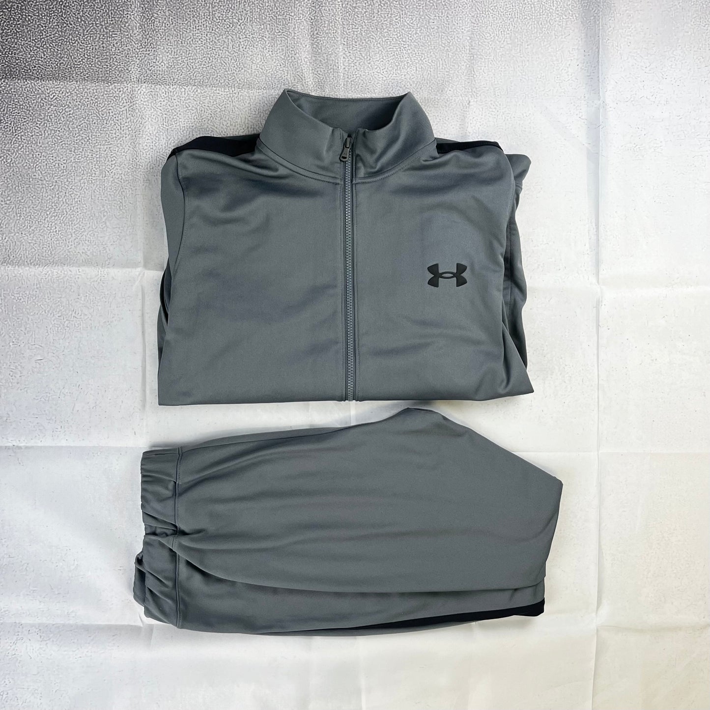 Under Armour - Track Suit