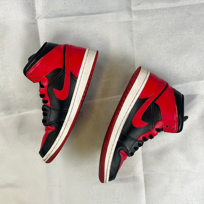 Nike - Air Jordan 1 Mid